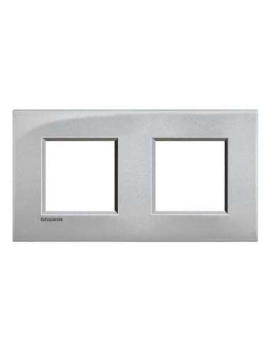 Placa embellecedora Livinglight AIR de color Tech - 2 x 2 módulos BTICINO LNE4802M2TE