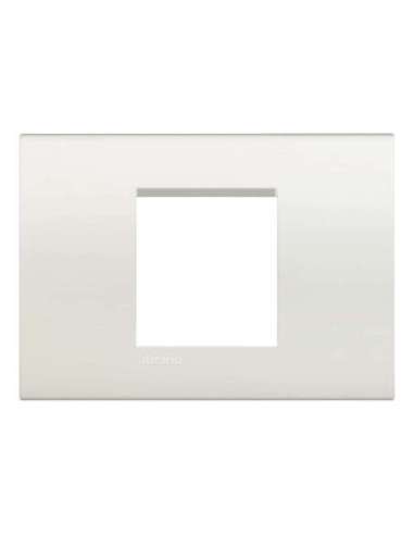 Placa embellecedora Livinglight de color Blanco - 2 módulos centrados - A001160986 BTICINO LNA4819BI