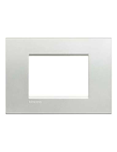 Placa embellecedora Livinglight de color Plata - 3 módulos - A000951248 BTICINO LNA4803AG