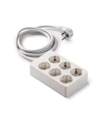 Base 6 tomas con prolongador 10A-250V TT lateral de color blanco - A000496257 FAMATEL 2516