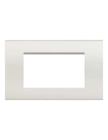 Placa embellecedora Livinglight de color Blanco - 4 módulos - A000951273 BTICINO LNA4804BI