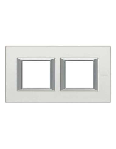 Placa embellecedora recta Axolute de color Plata satinada - 2 x 2 módulos - entreeje 71 - A000964795 BTICINO HA4802M2HSAN