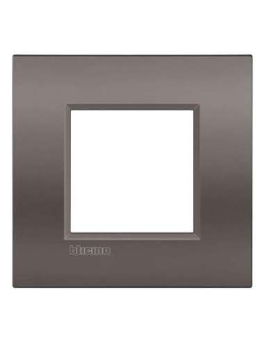 Placa embellecedora Livinglight AIR de color Arcilla - 2 módulos - A001522709 LEGRAND LNE4802CY