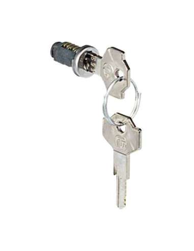 Cerradura para caja P17. Permite un acceso seguro y limitado a las protecciones - A000131551 LEGRAND 057735