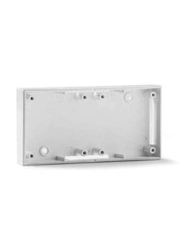 Zócalo doble para canaleta de color blanco nieve - A000496742 FAMATEL 5502-B