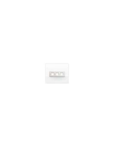 Placa Placa embellecedora Luna de color Blanco - 2 x 3 módulos - A000614572 BTICINO C4802/3BN