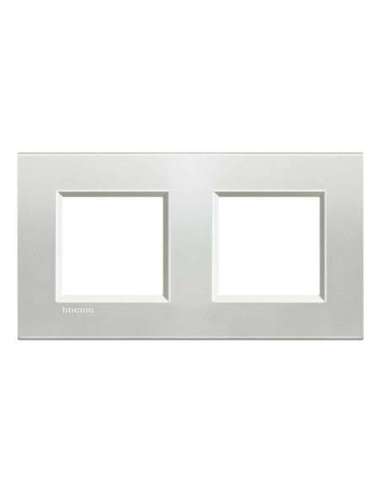 Placa embellecedora Livinglight de color Plata - 2 x 2 módulos - A000951170 BTICINO LNA4802M2AG