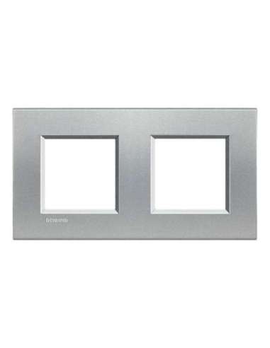 Placa embellecedora Livinglight de color Tech - 2 x 2 módulos - A000951188 BTICINO LNA4802M2TE