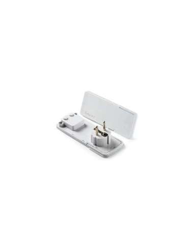 Clavija extraplana con TT 16A 220-240V de color blanco - A001282096 FAMATEL 1110 (EMBALAJE DE 8 UNIDADES)
