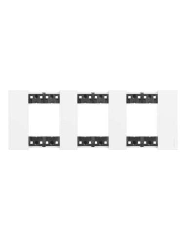 Placa embellecedora Living Now de color Blanco - 2 x 3 módulos - A003863366 LEGRAND KA4802M3KW